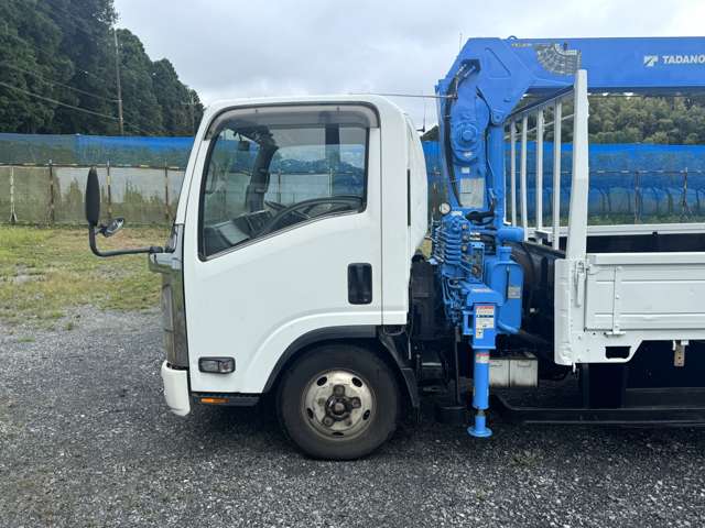 Isuzu Elf 9