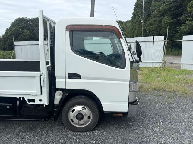 Mitsubishi Fuso Canter 9