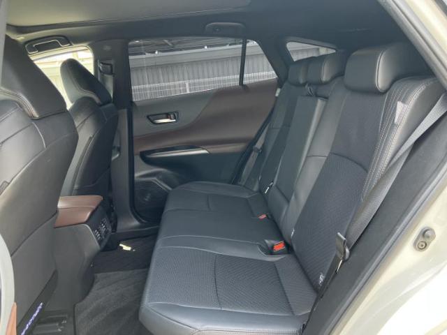 Toyota Harrier 10