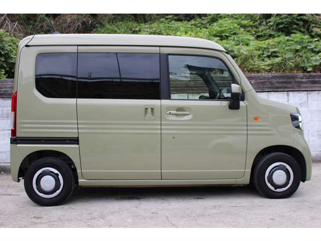 Honda N-VAN 8