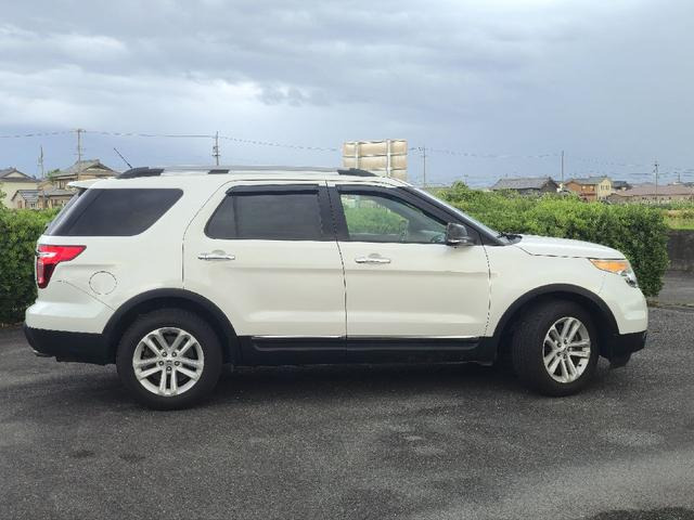 Ford Explorer 11