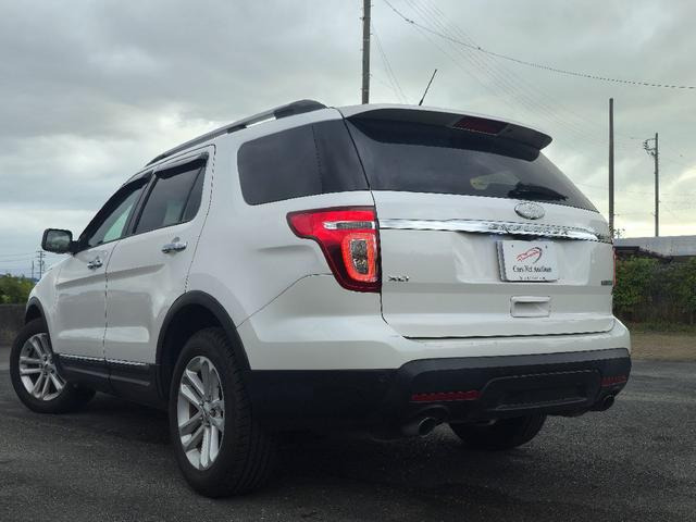 Ford Explorer 12