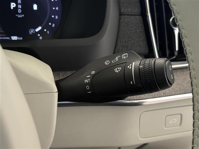 Volvo XC90 11