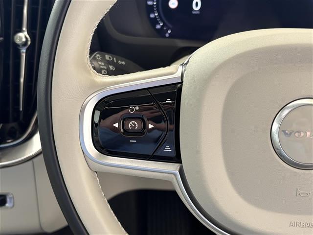 Volvo XC90 9
