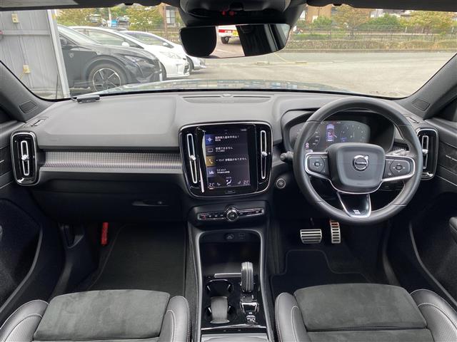 Volvo XC40 4
