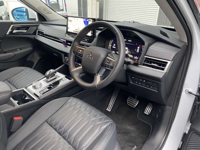 Mitsubishi Outlander 6