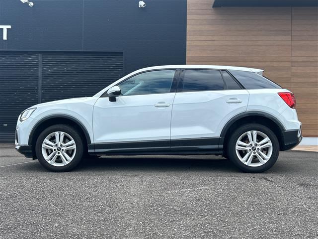 Audi Q2 10