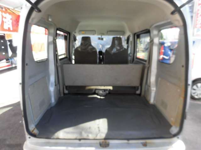 Mitsubishi Minicab Van 11