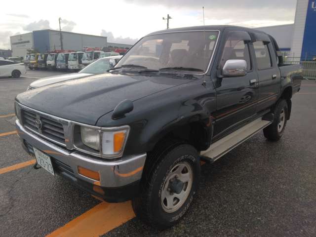 Toyota Hilux 4