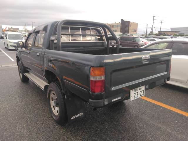 Toyota Hilux 5