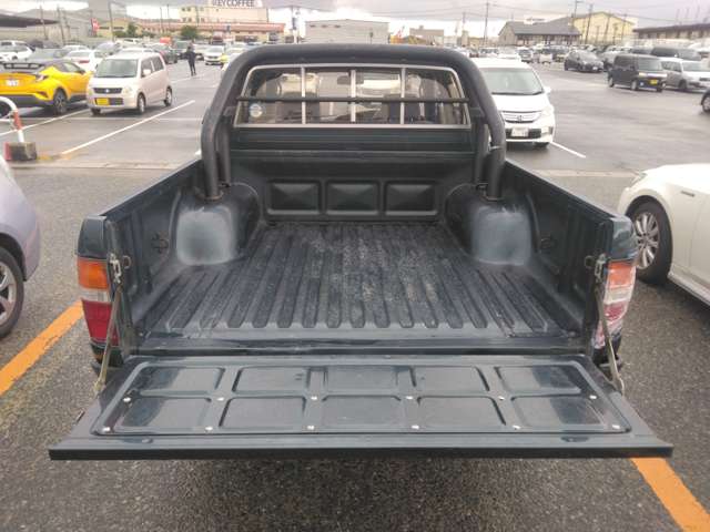 Toyota Hilux 7