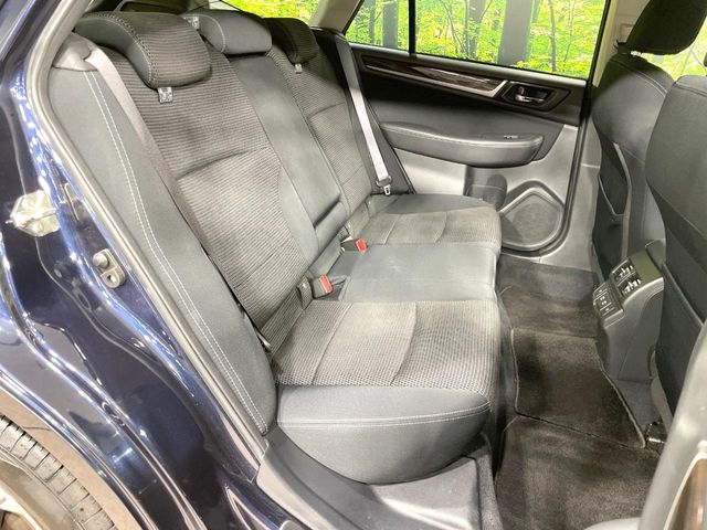 Subaru Legacy Outback 9