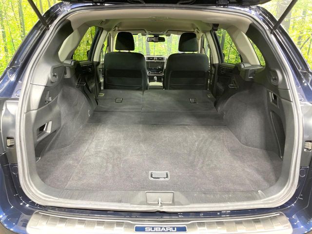 Subaru Legacy Outback 10