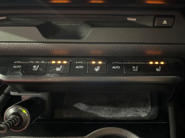Lexus UX 6
