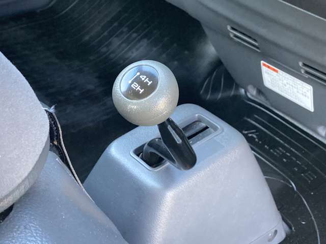 Nissan Vanette 11