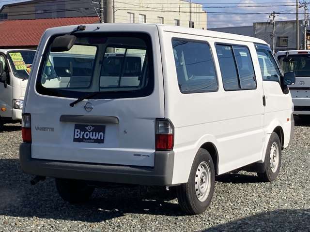 Nissan Vanette 3