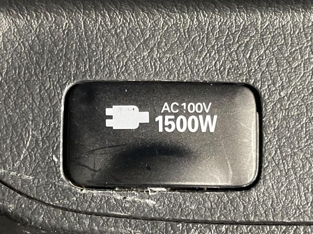 Toyota Alphard Hybrid 8