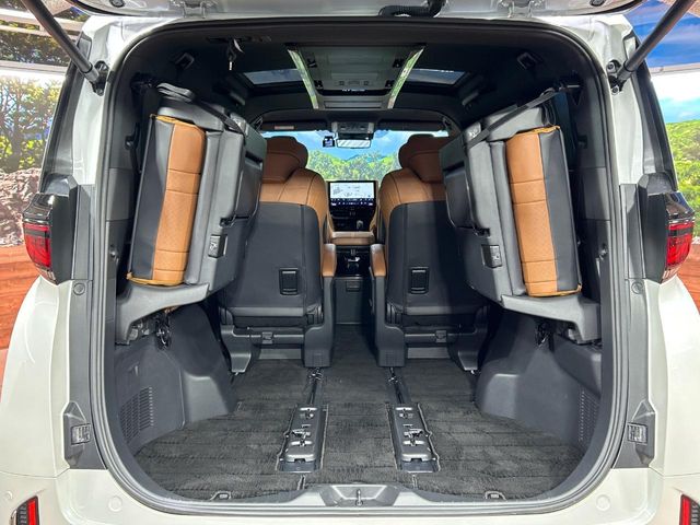 Toyota Vellfire 11