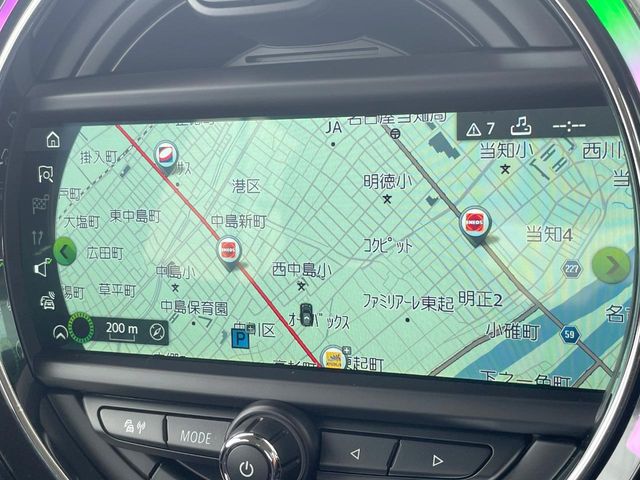 MINI Crossover 5
