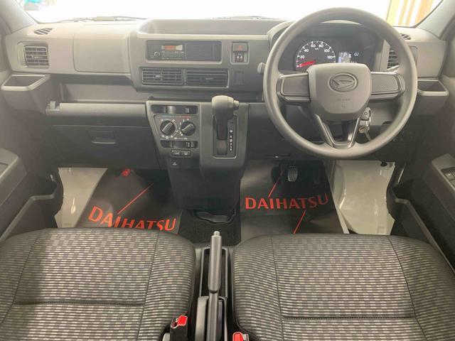 Daihatsu Hijet Cargo 2