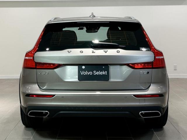 Volvo V60 Cross Country 3