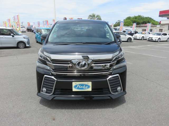 Toyota Vellfire 6