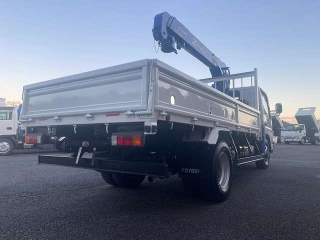 Mitsubishi Fuso Canter 6