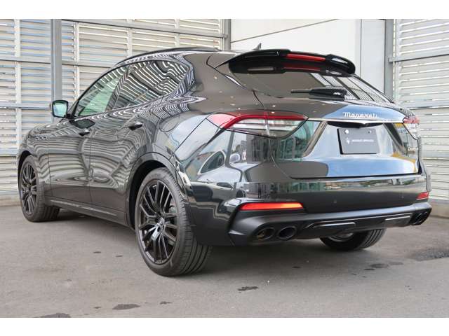 Maserati Levante 11