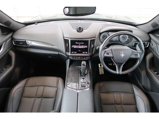 Maserati Levante 5