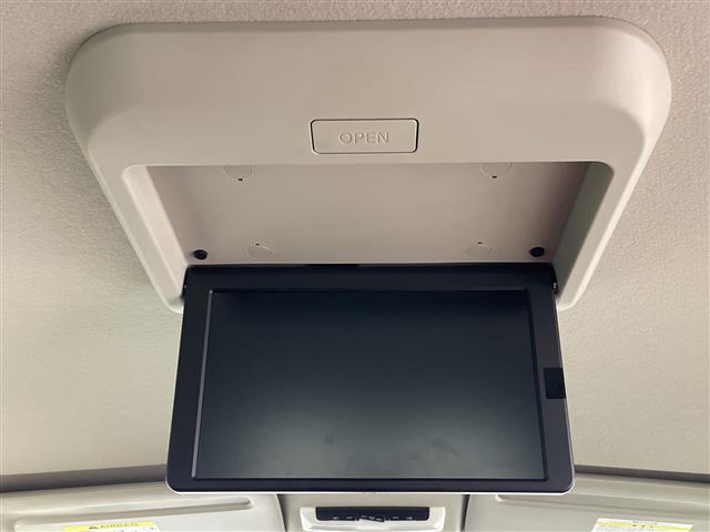 Nissan Serena 7