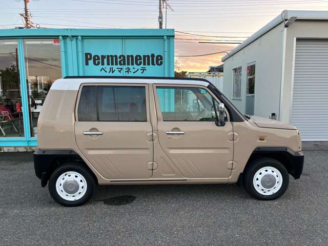 Daihatsu ネイキッド 4