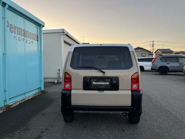 Daihatsu ネイキッド 6