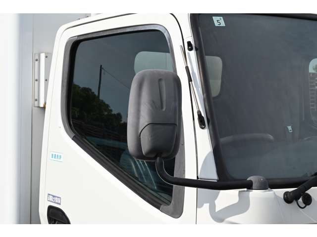 Mitsubishi Fuso Canter 12