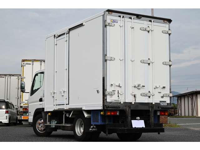Mitsubishi Fuso Canter 4
