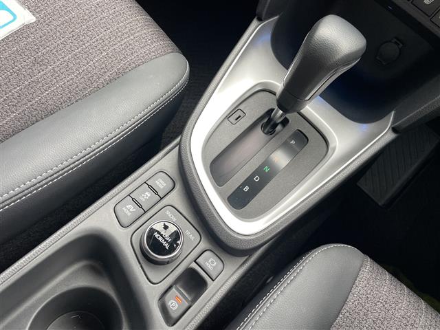 Toyota Yaris Cross 12