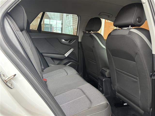 Audi Q2 9