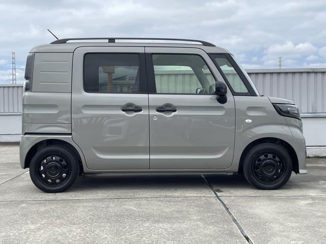 Suzuki Spacia Base 9