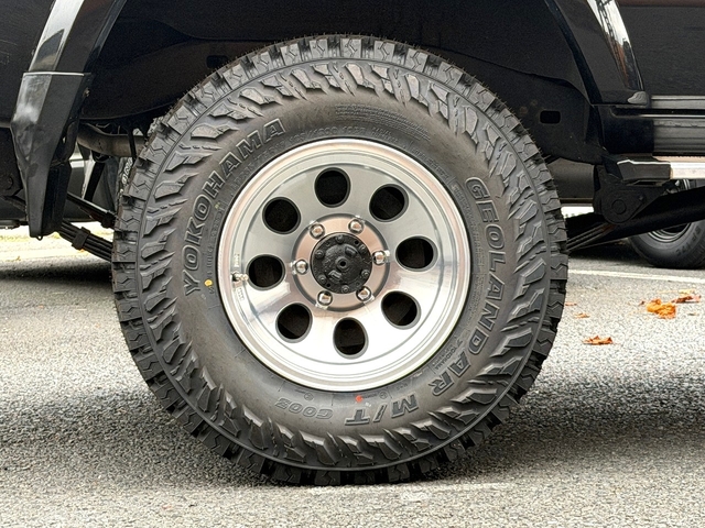 Toyota Land Cruiser 60 9
