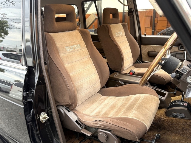 Toyota Land Cruiser 60 10