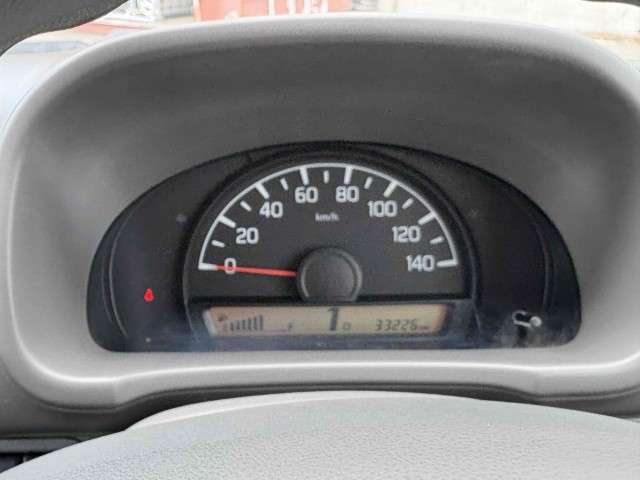 Nissan NV100 Clipper 12