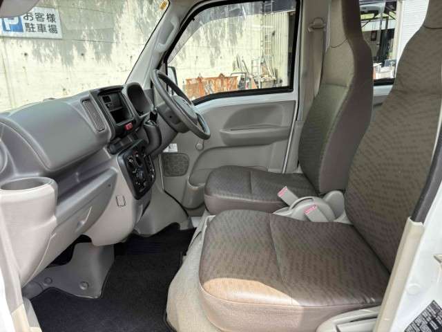 Nissan NV100 Clipper 8