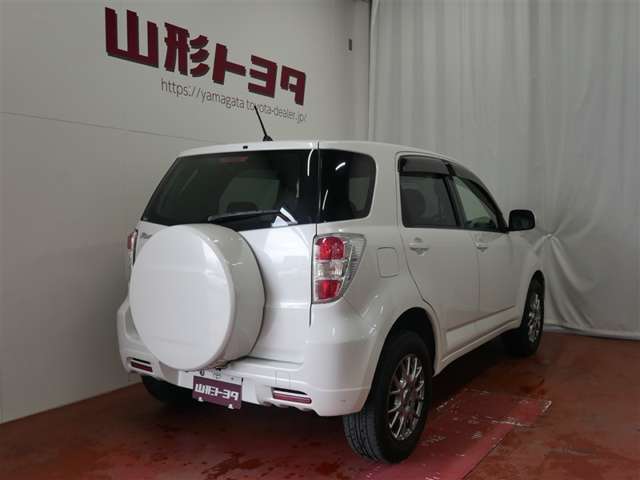 Toyota Rush 4