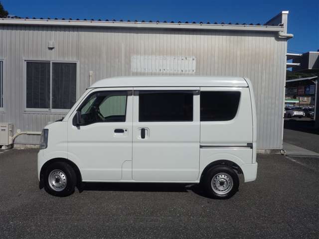 Nissan NV100 Clipper 3