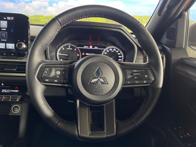 Mitsubishi Triton 9