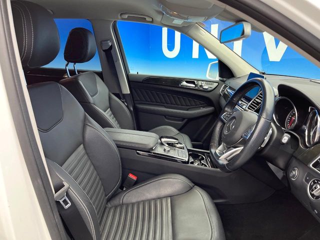 Mercedes-Benz GLE 9