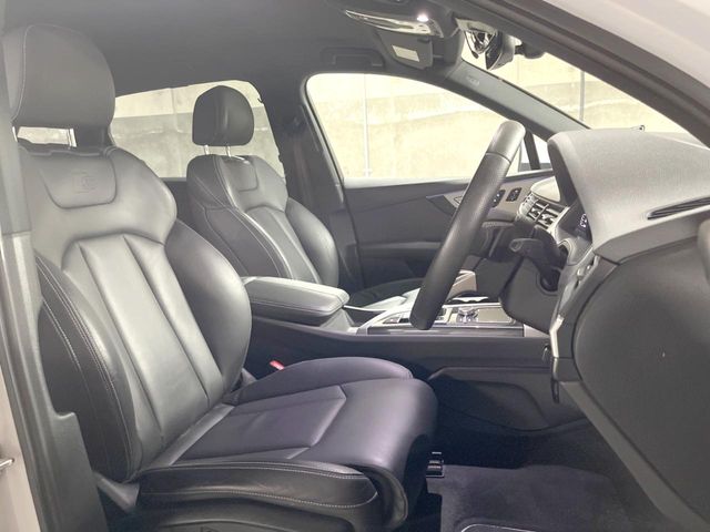 Audi Q7 7