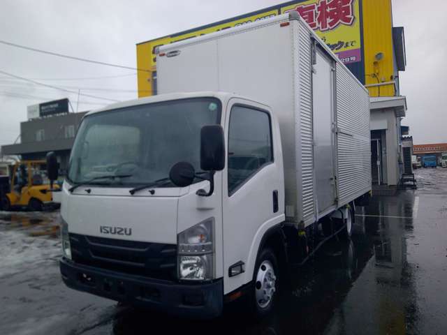 Isuzu Elf 3