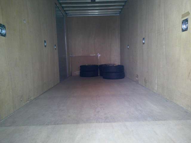 Isuzu Elf 9
