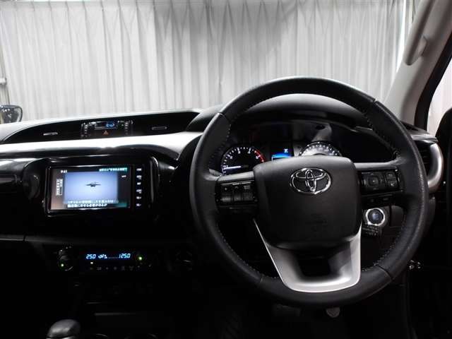Toyota Hilux 4