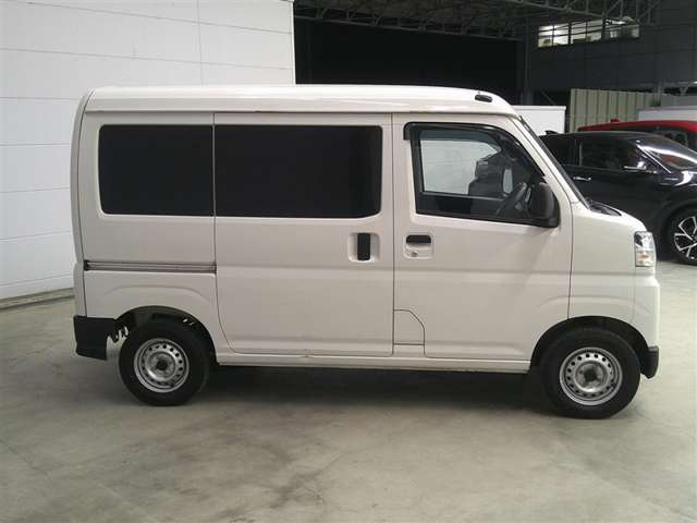 Toyota Pixis Van 3